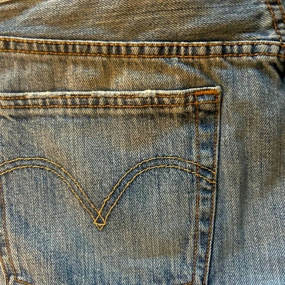 Levi’s 501 women’s jean shorts button front 30” waist